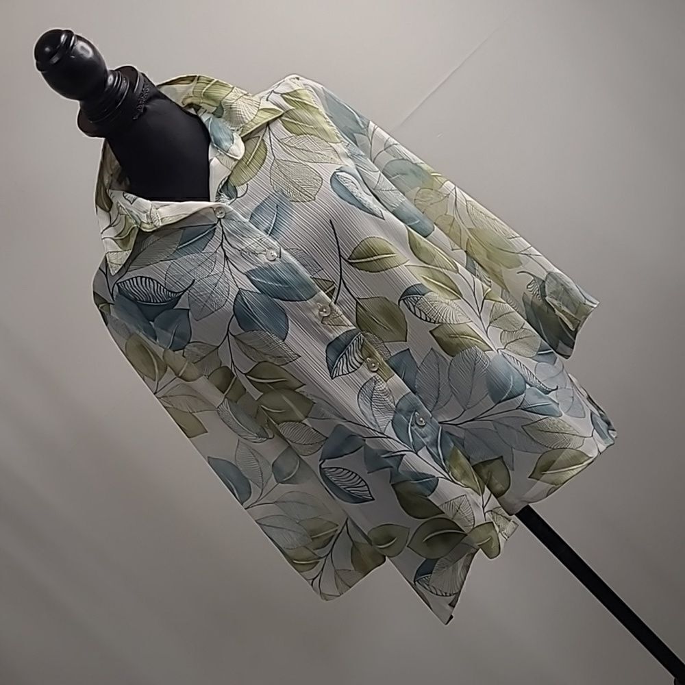 Alfred dunner sz 8P sheer floral button front collared shirt